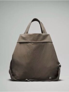 Lululemon On My Level 2.0 Bag 19L